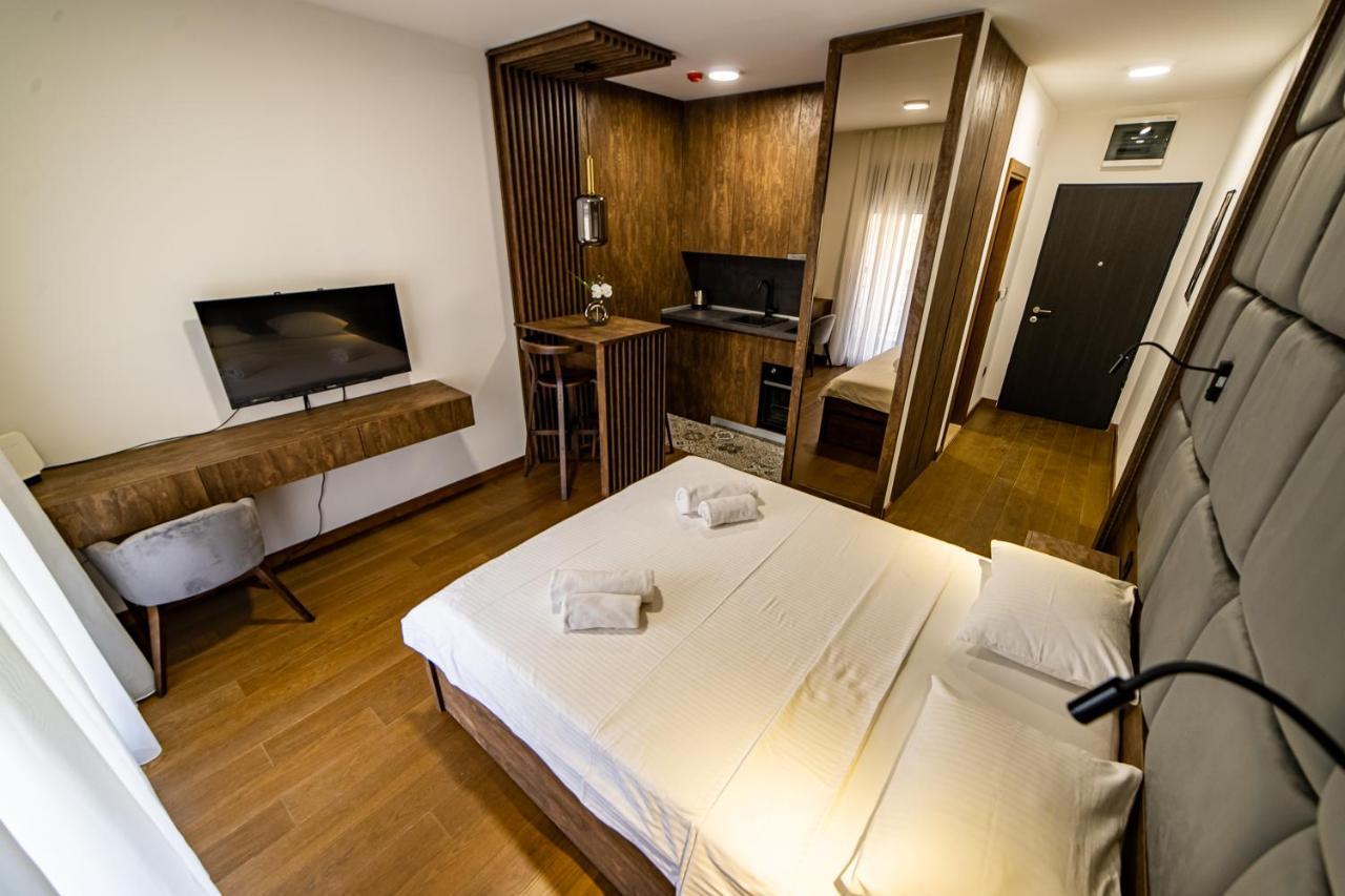 Apartments Tulip พอดโกริกา ภายนอก รูปภาพ