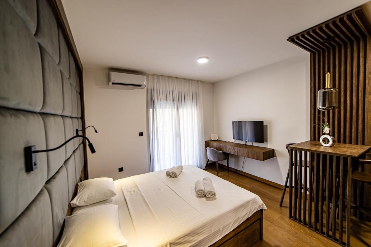 Apartments Tulip พอดโกริกา ภายนอก รูปภาพ