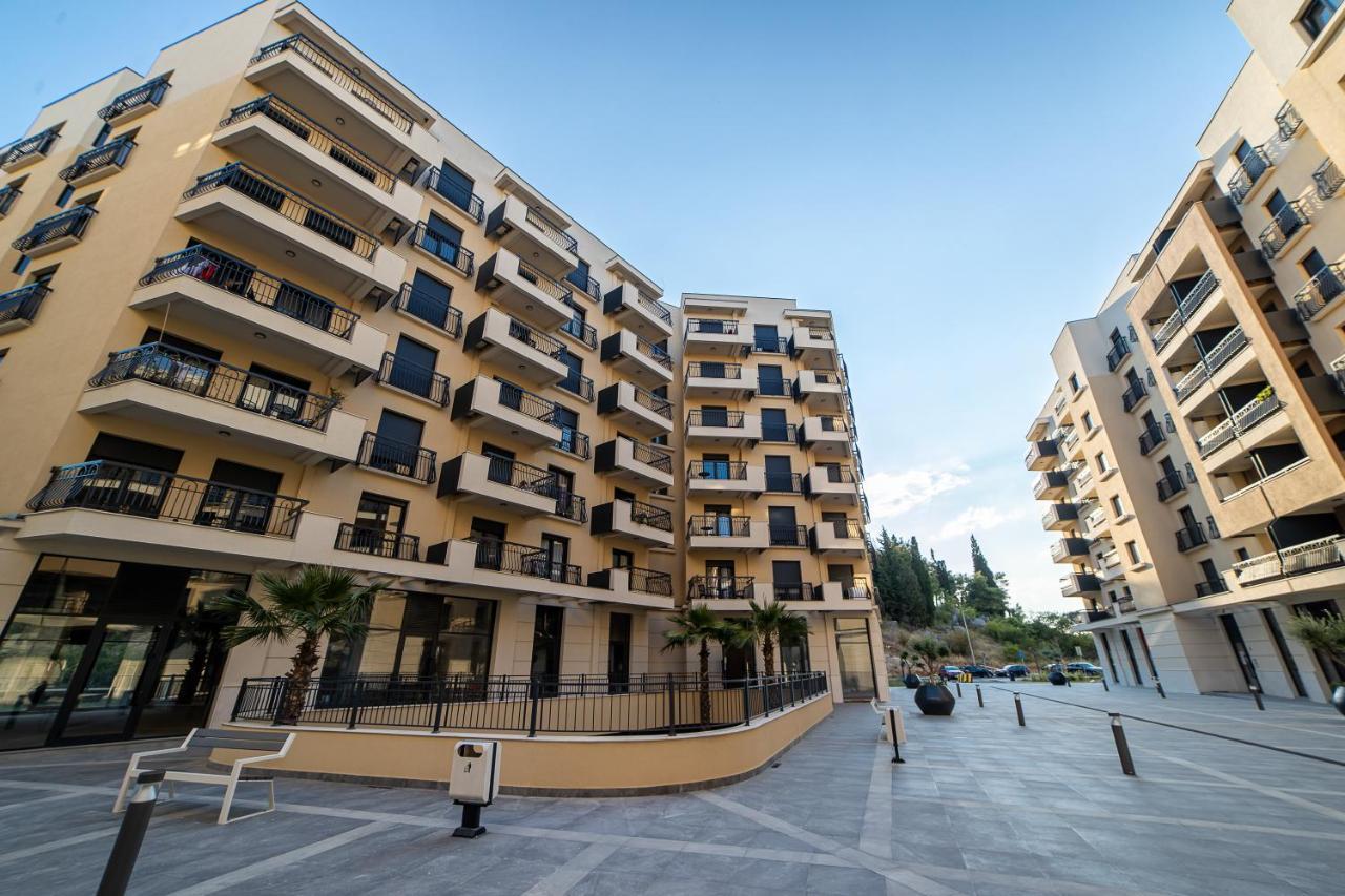 Apartments Tulip พอดโกริกา ภายนอก รูปภาพ