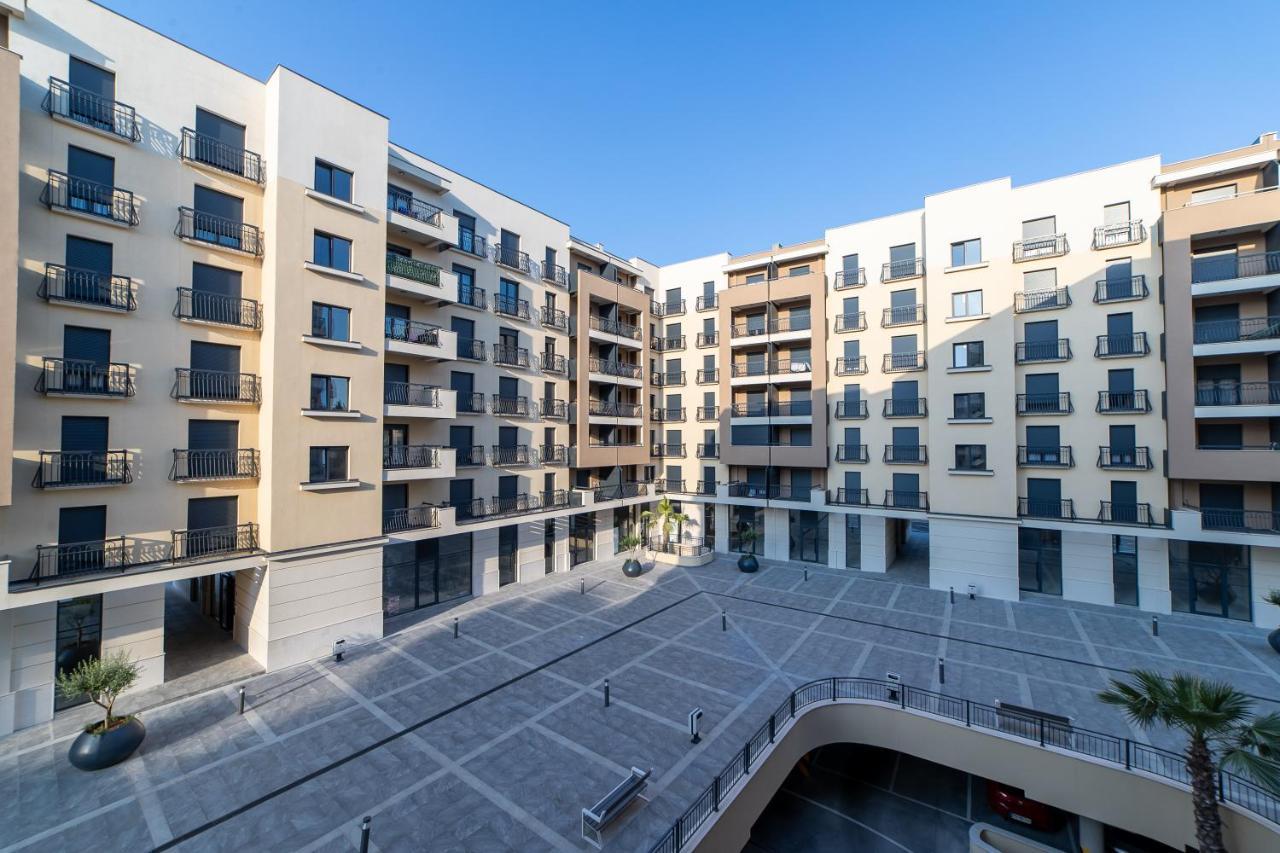 Apartments Tulip พอดโกริกา ภายนอก รูปภาพ